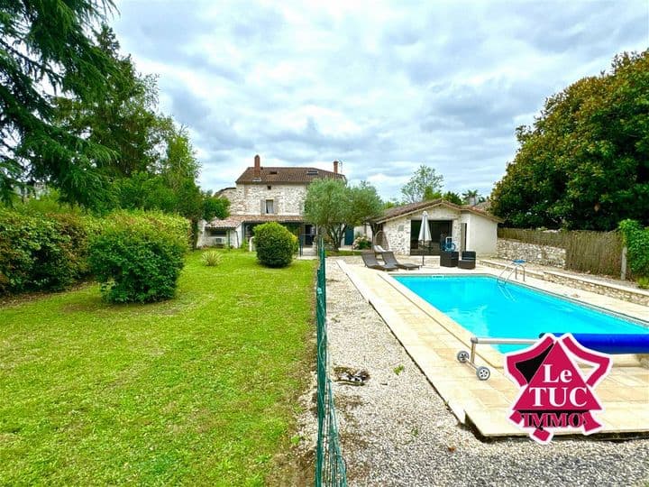 5 bedrooms house for sale in trentels, France