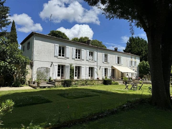 4 bedrooms house for sale in  France