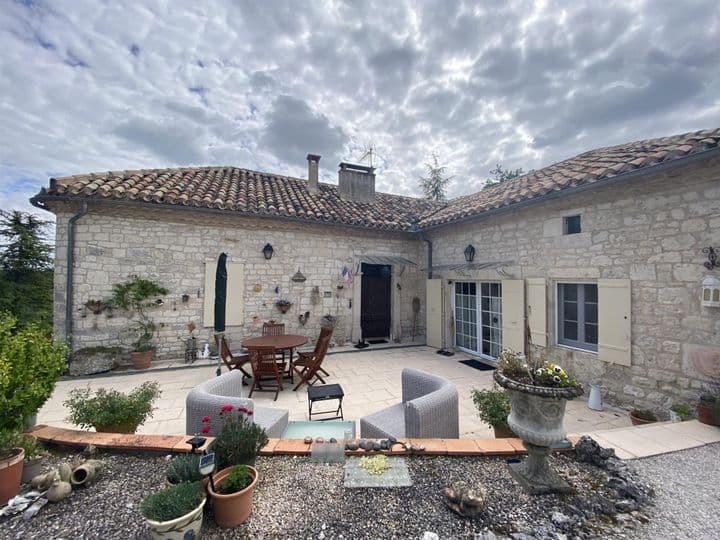 5 bedrooms other for sale in Montaigu-de-Quercy, France - Image 2