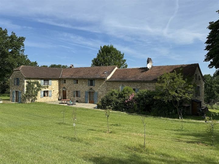 4 bedrooms house for sale in  France