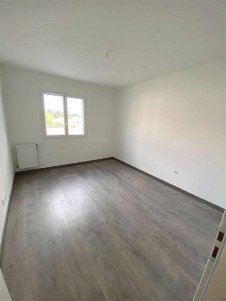 1 bedroom apartment for sale in Lescar, France - Image 7