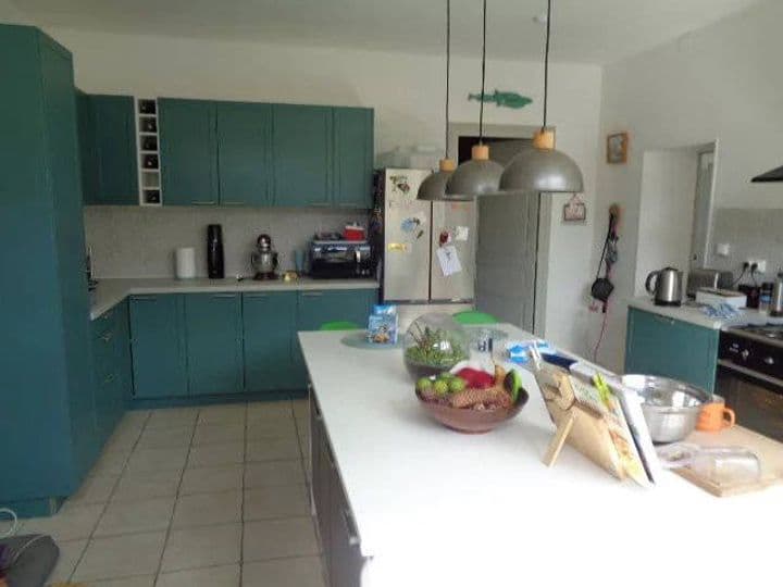 2 bedrooms house for sale in  France - Image 11