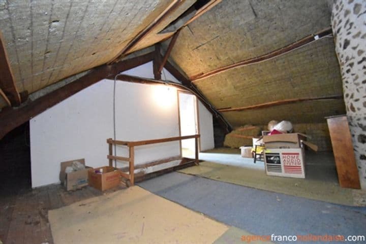 House for sale in La Croisille-sur-Briance, France - Image 11