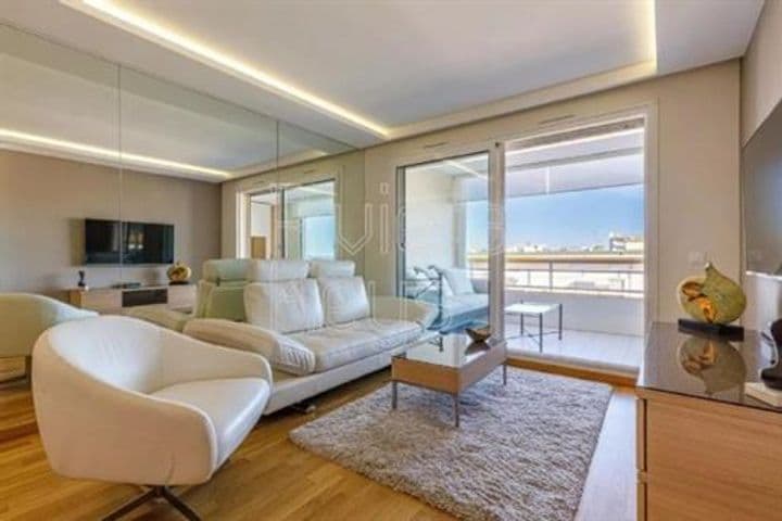 1 bedroom apartment for sale in Golfe-Juan, France - Image 2