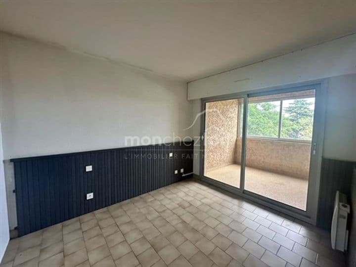 1 bedroom apartment for sale in Saint-Laurent-du-Var, France - Image 3