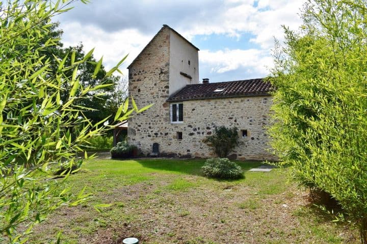 1 bedroom house for sale in GOUJOUNAC, France - Image 2