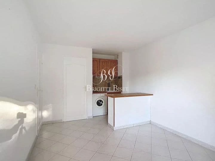 1 bedroom house for sale in  France - Image 5