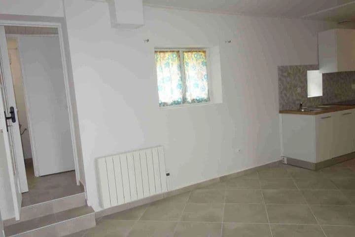 2 bedrooms house for sale in  France - Image 6