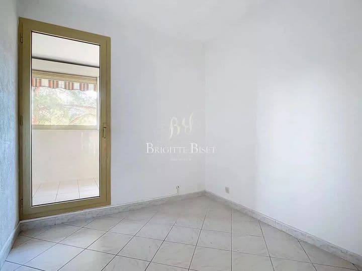 1 bedroom house for sale in  France - Image 7