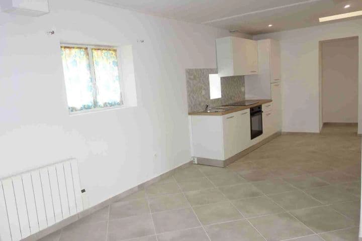 2 bedrooms house for sale in  France - Image 5