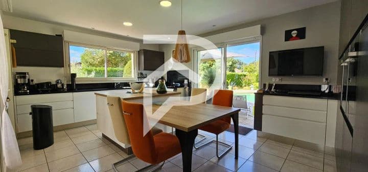 5 bedrooms house for sale in  France - Image 3