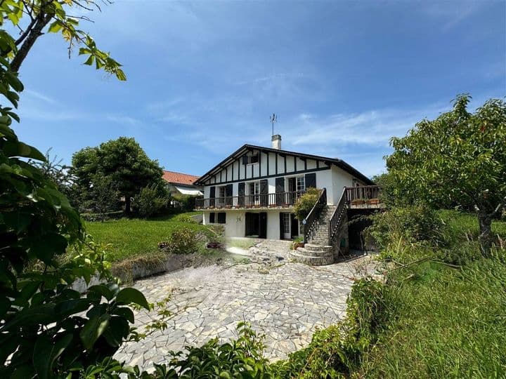 8 bedrooms house for sale in ANGLET, France - Image 2