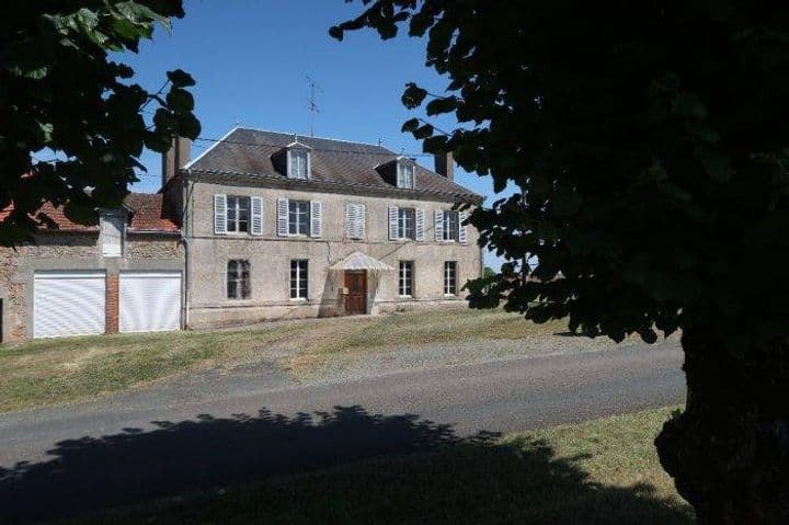 5 bedrooms house for sale in Chatelus-Malvaleix, France