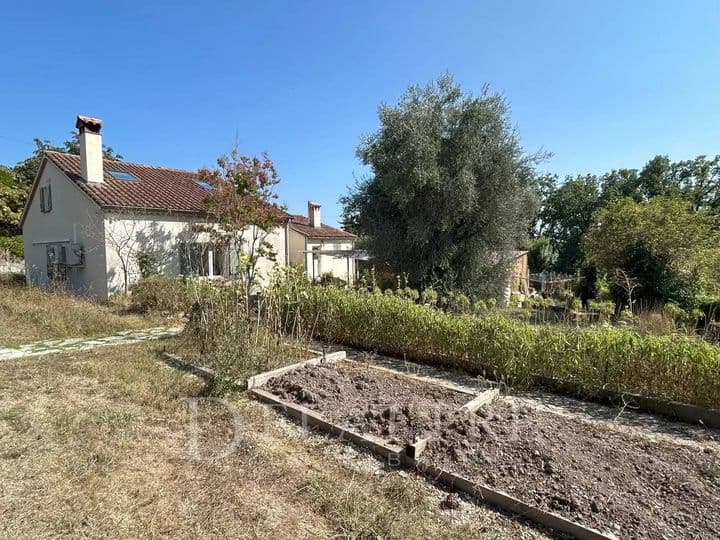 5 bedrooms house for sale in  France - Image 4