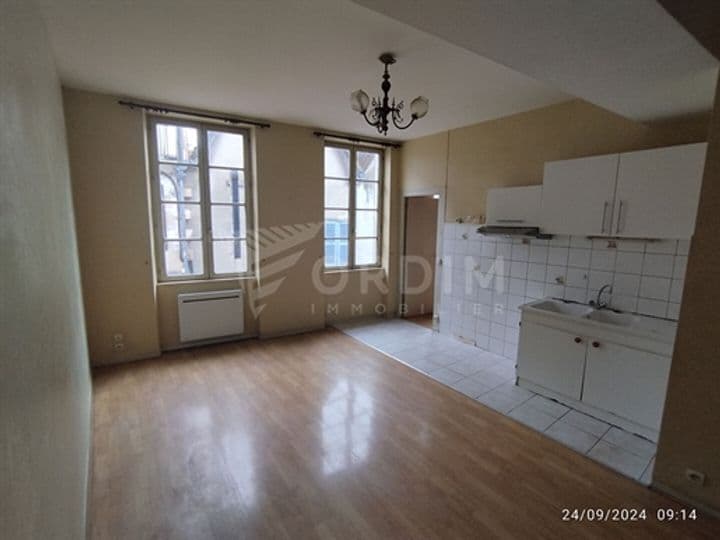 Apartment for sale in Auxerre, France - Image 4