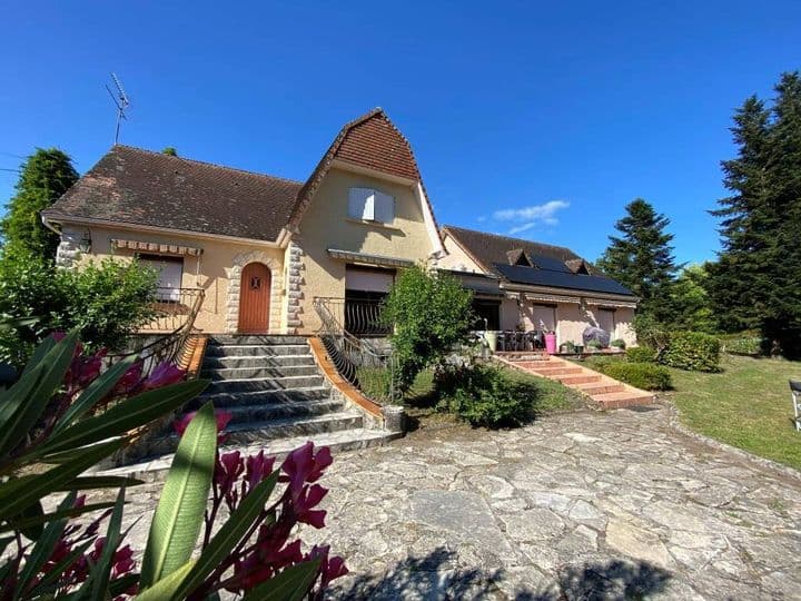 5 bedrooms house for sale in st savin, France - Image 2