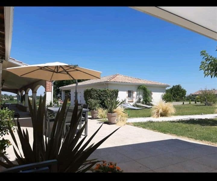 8 bedrooms other for sale in Montauban, France