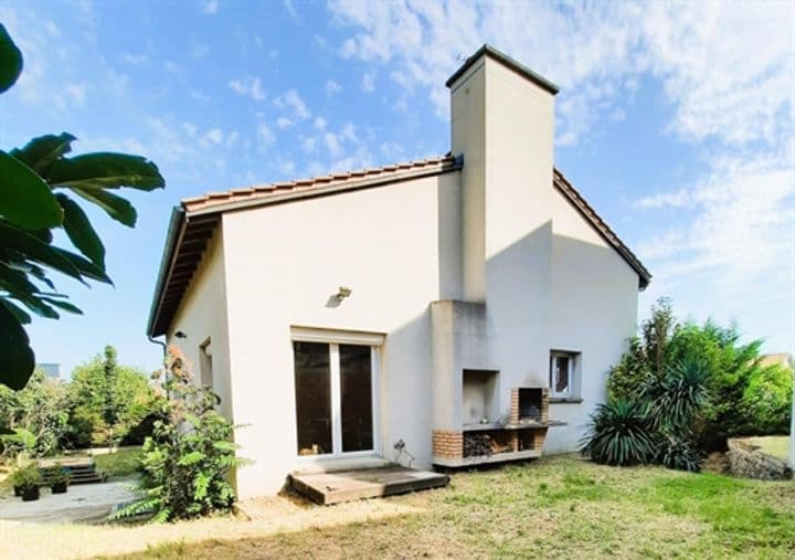 4 bedrooms house for sale in Clermont-Ferrand, France - Image 8