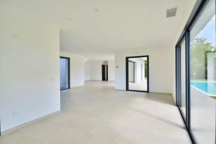 4 bedrooms house for sale in  France - Image 9