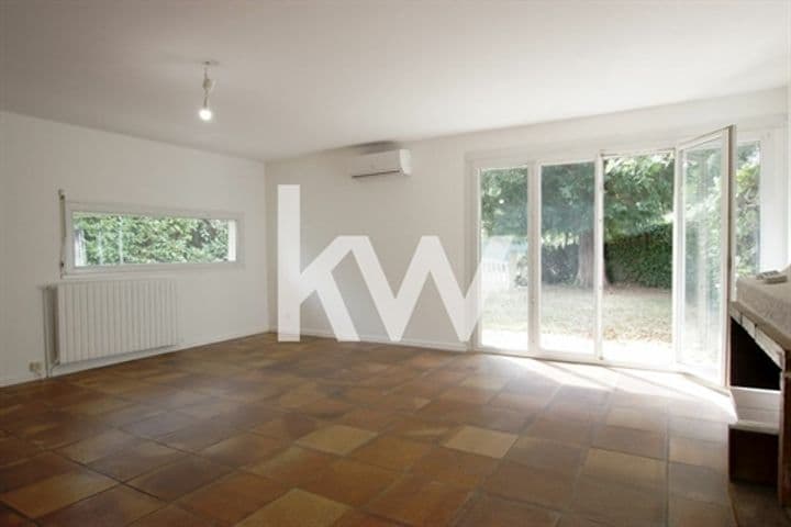 3 bedrooms house for sale in Garons, France - Image 2