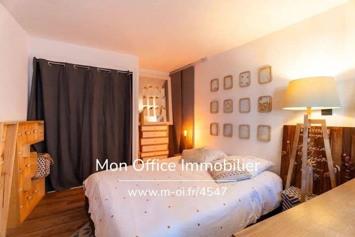 2 bedrooms house for sale in  France - Image 8