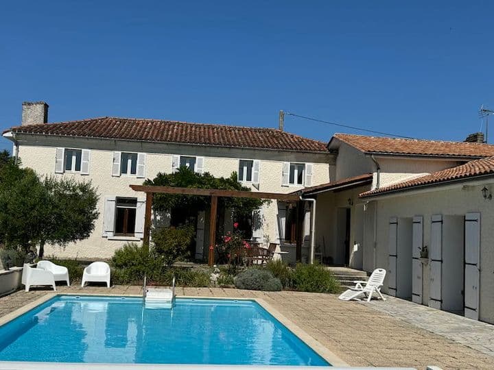 5 bedrooms house for sale in  France - Image 10