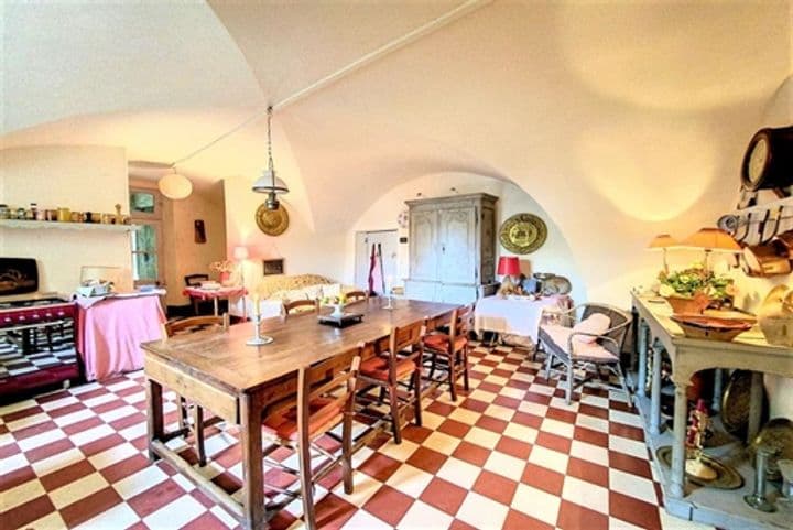 10 bedrooms house for sale in Uzes, France - Image 9