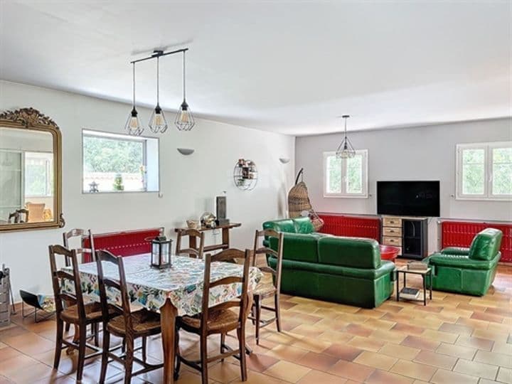 7 bedrooms house for sale in Uzes, France