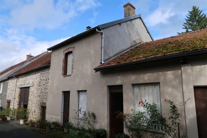 2 bedrooms house for sale in Glenic, France