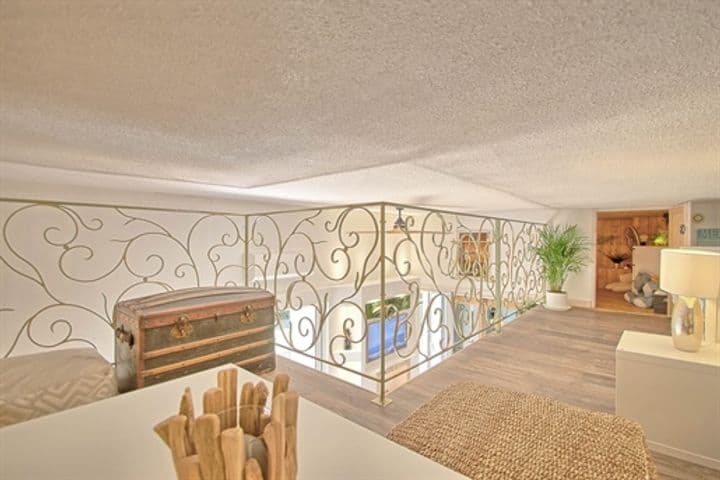 1 bedroom apartment for sale in Hyeres, France - Image 7