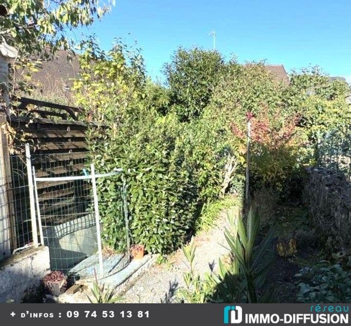 2 bedrooms house for sale in SAINT AMAND MONTROND, France - Image 9