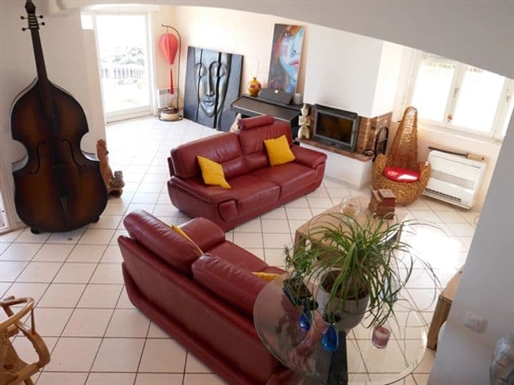 3 bedrooms house for sale in Saint-Raphael, France - Image 3