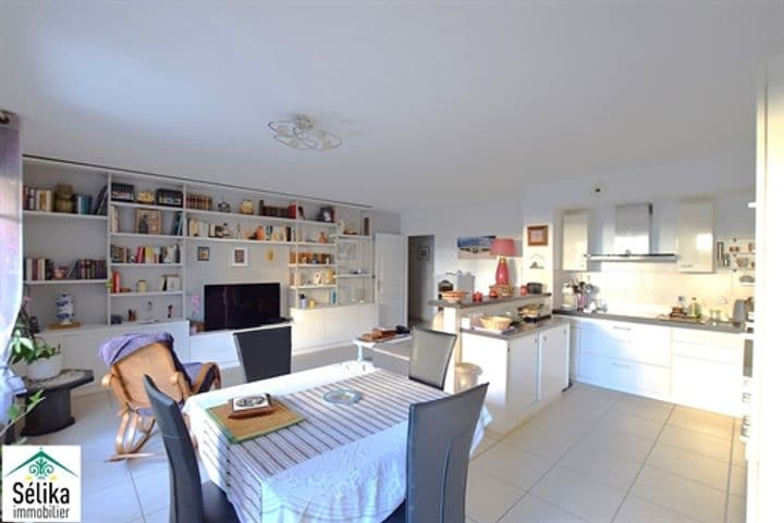 Apartment for sale in Arcachon, France - Image 2