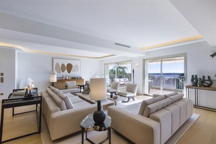 4 bedrooms house for sale in Cannes, France - Image 3