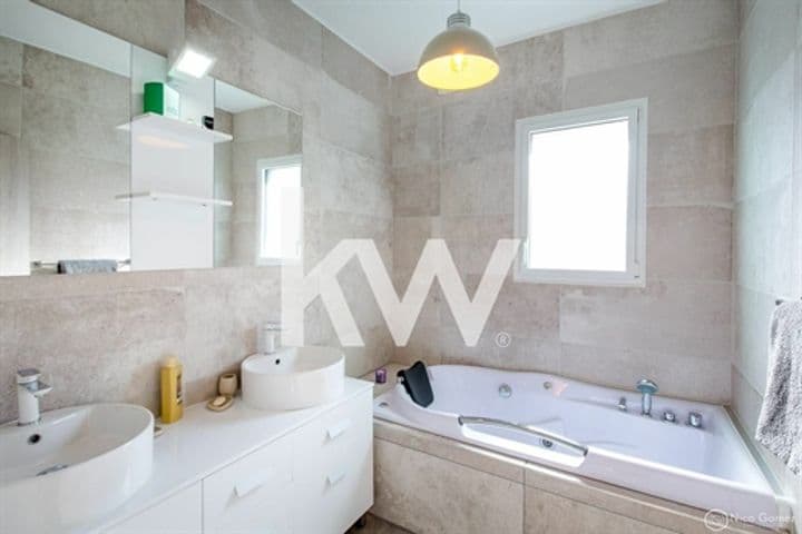 4 bedrooms house for sale in Saint-Raphael, France - Image 2