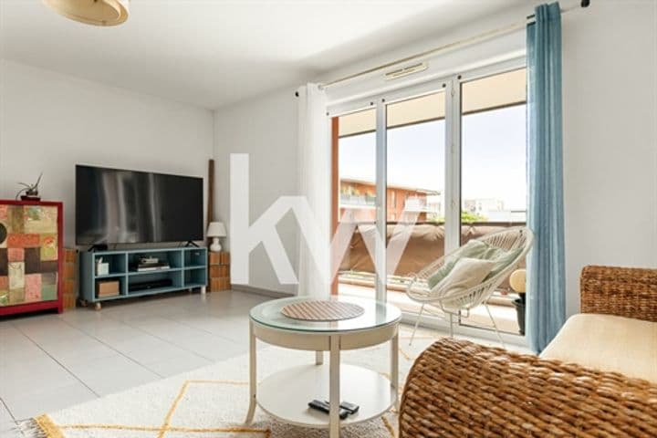 3 bedrooms apartment for sale in Frejus, France - Image 2