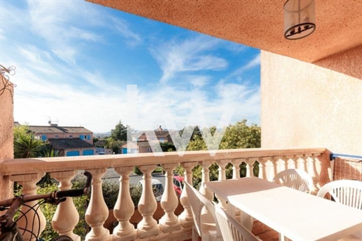 2 bedrooms apartment for sale in Frejus, France - Image 2