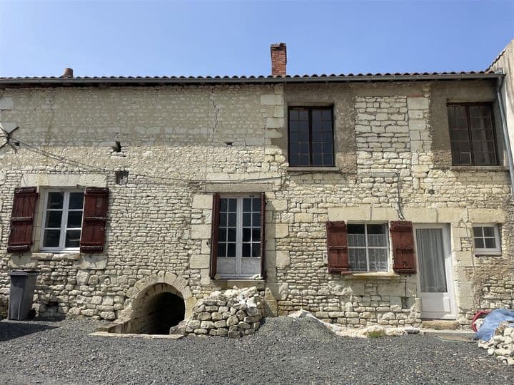 4 bedrooms house for sale in Faye-la-Vineuse, France - Image 8