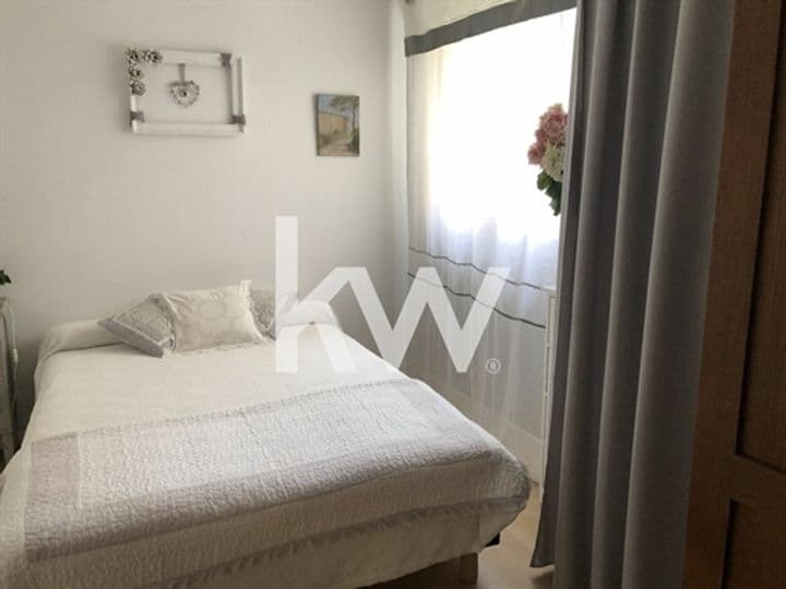 3 bedrooms apartment for sale in Nimes, France