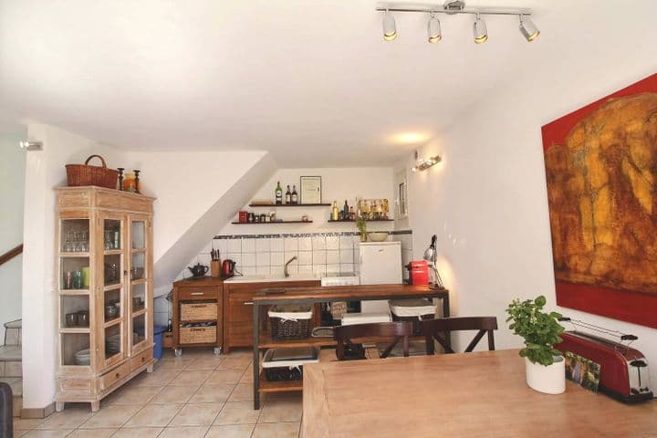 2 bedrooms house for sale in  France - Image 5