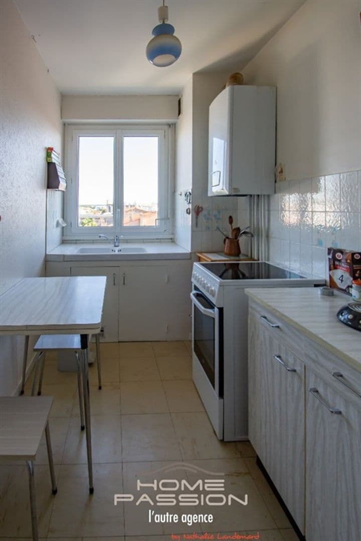 2 bedrooms apartment for sale in Royan, France - Image 2