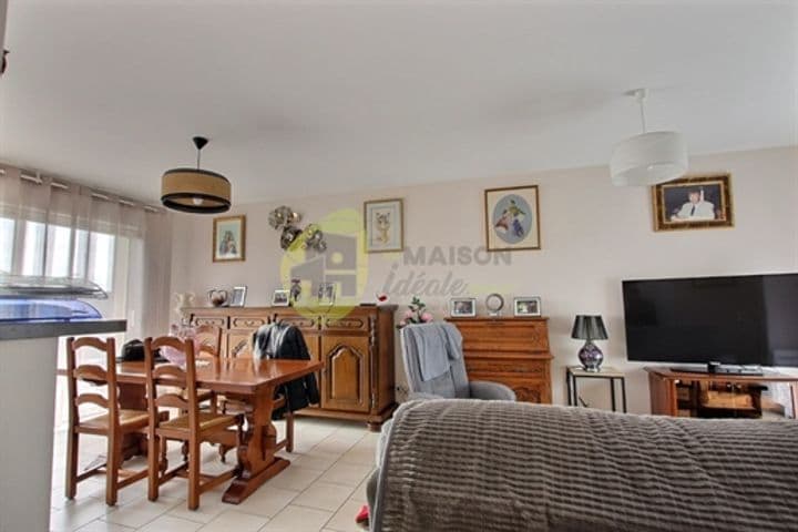 2 bedrooms other for sale in Saint-Germain-du-Puy, France - Image 7