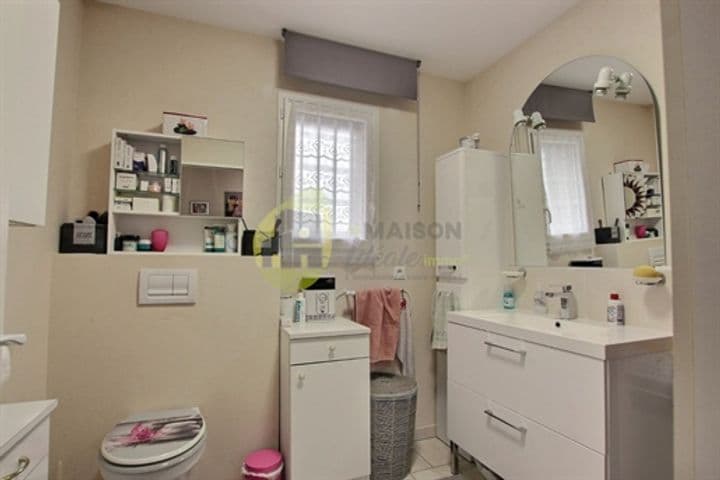 2 bedrooms other for sale in Saint-Germain-du-Puy, France - Image 4