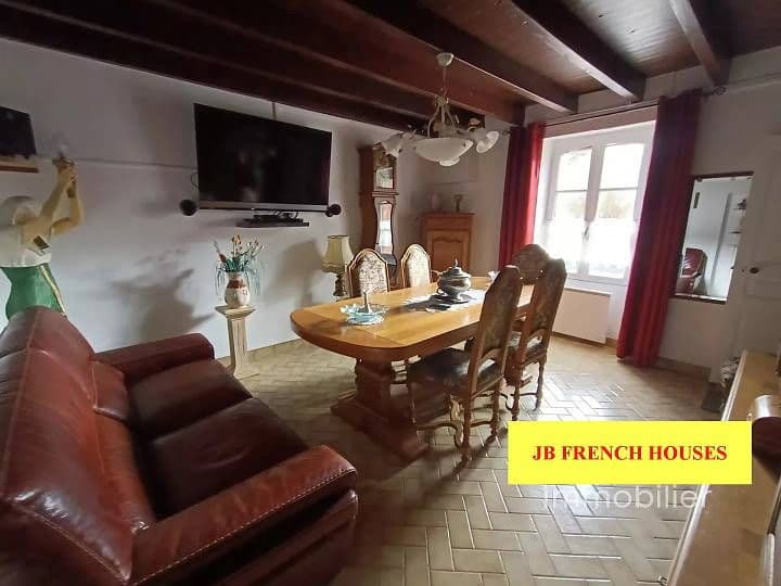 2 bedrooms house for sale in  France - Image 9