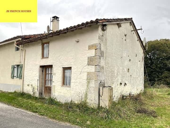 2 bedrooms house for sale in  France - Image 6