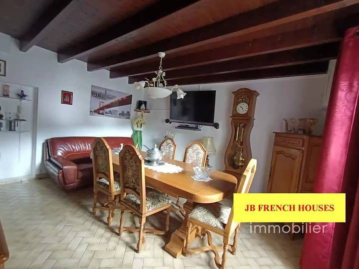 2 bedrooms house for sale in  France - Image 8