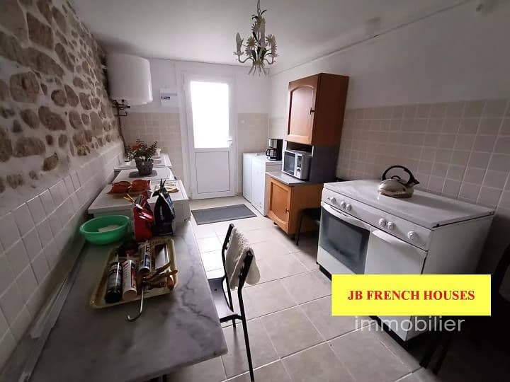 2 bedrooms house for sale in  France - Image 7