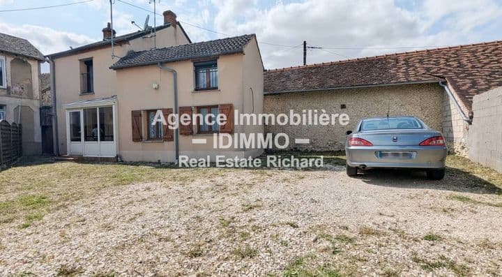 2 bedrooms house for sale in beaumont du gatinais, France