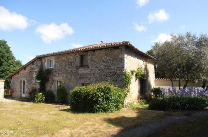 1 bedroom house for sale in Ruffec, France - Image 2