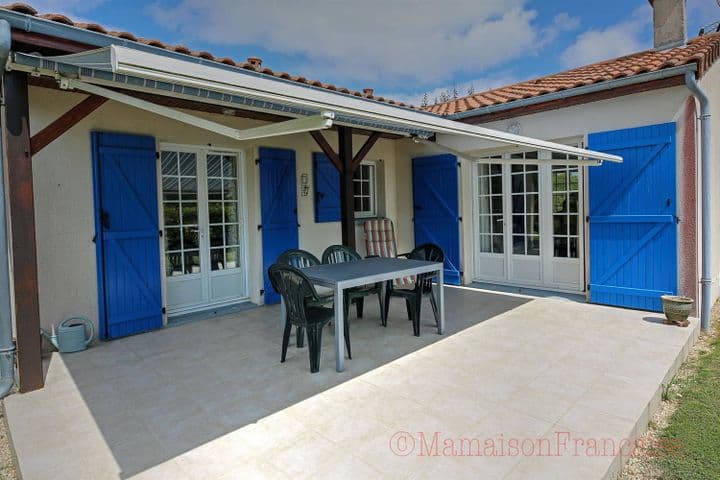 3 bedrooms house for sale in Vasles, France - Image 4